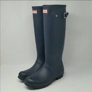 Hunter Woman’s Classic Tall Rubber Rainboots